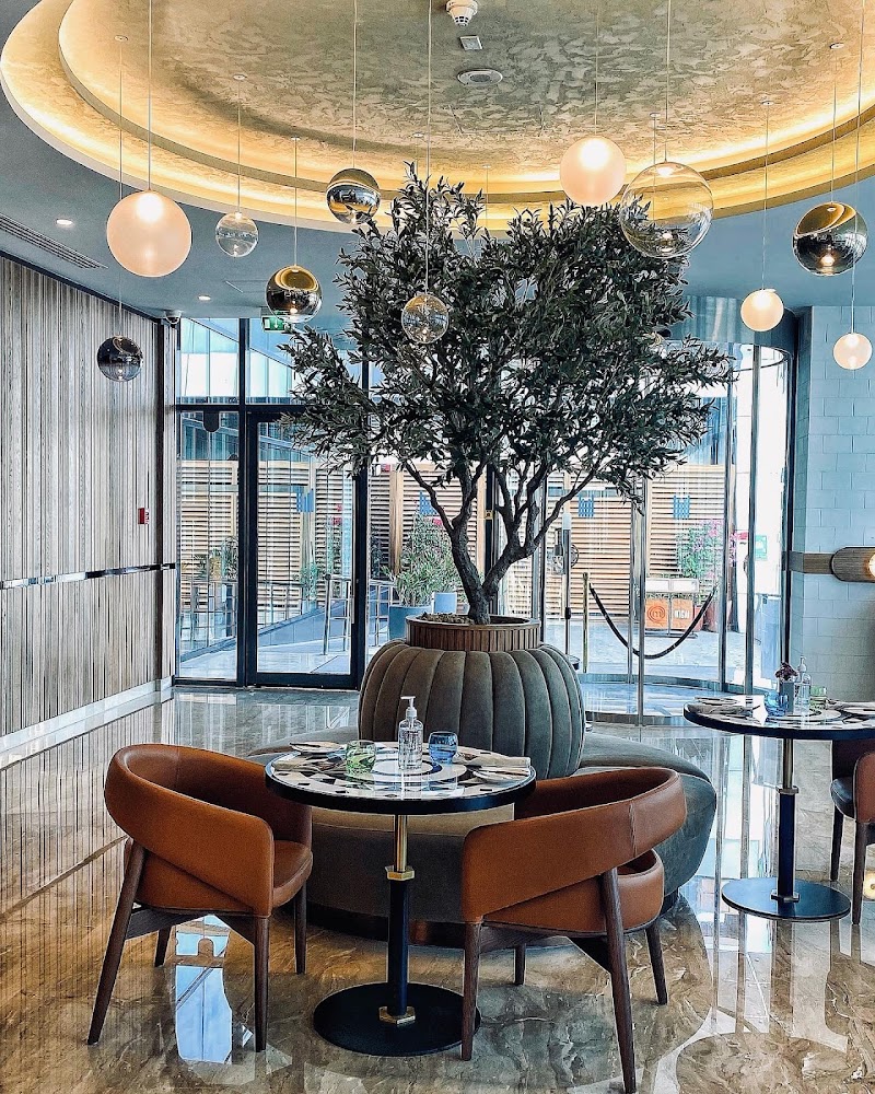 Risen Café and Artisanal Bakery, Dubai Marina